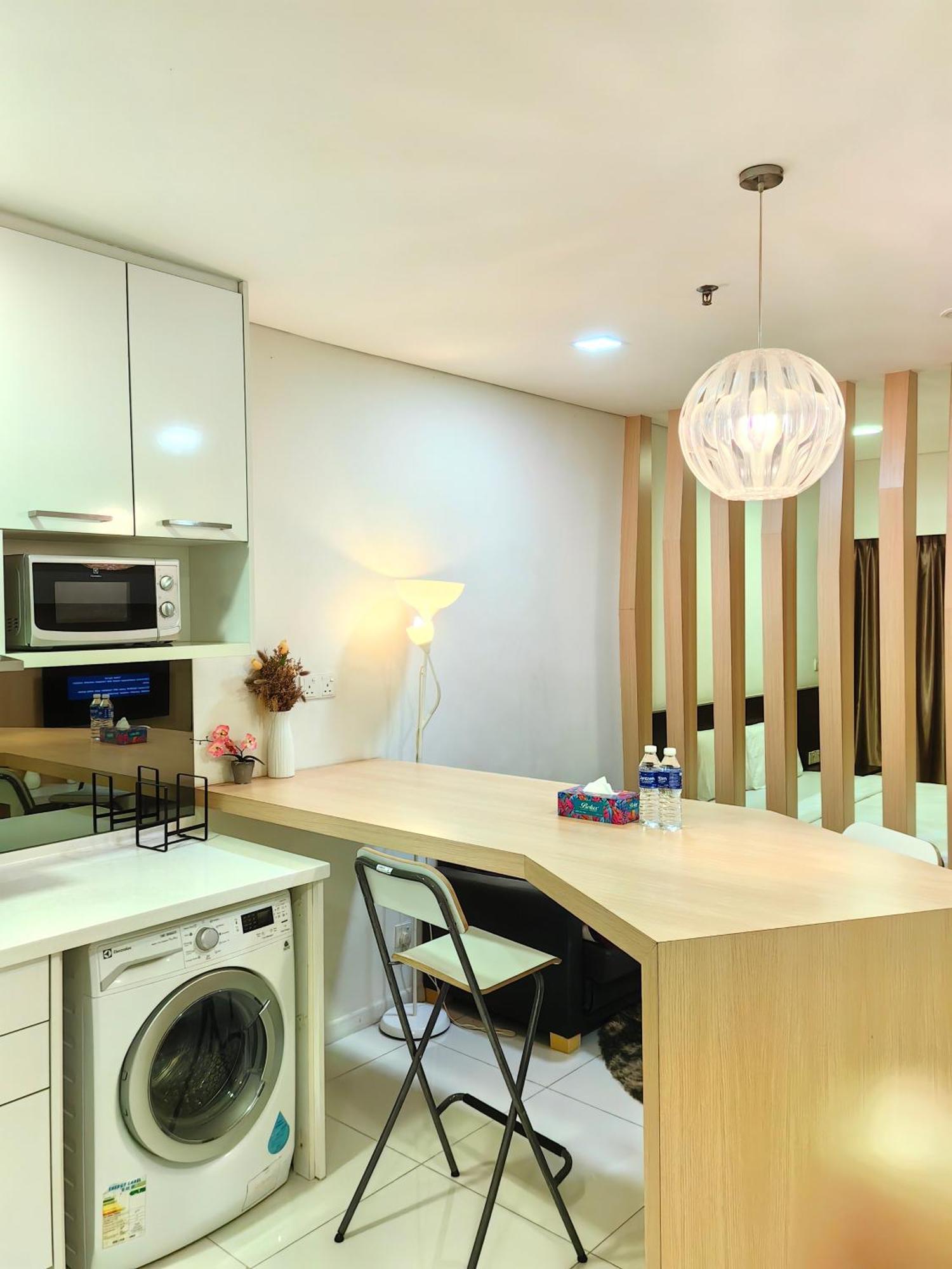 Summer Suites By Moon Orchid Kuala Lumpur Esterno foto