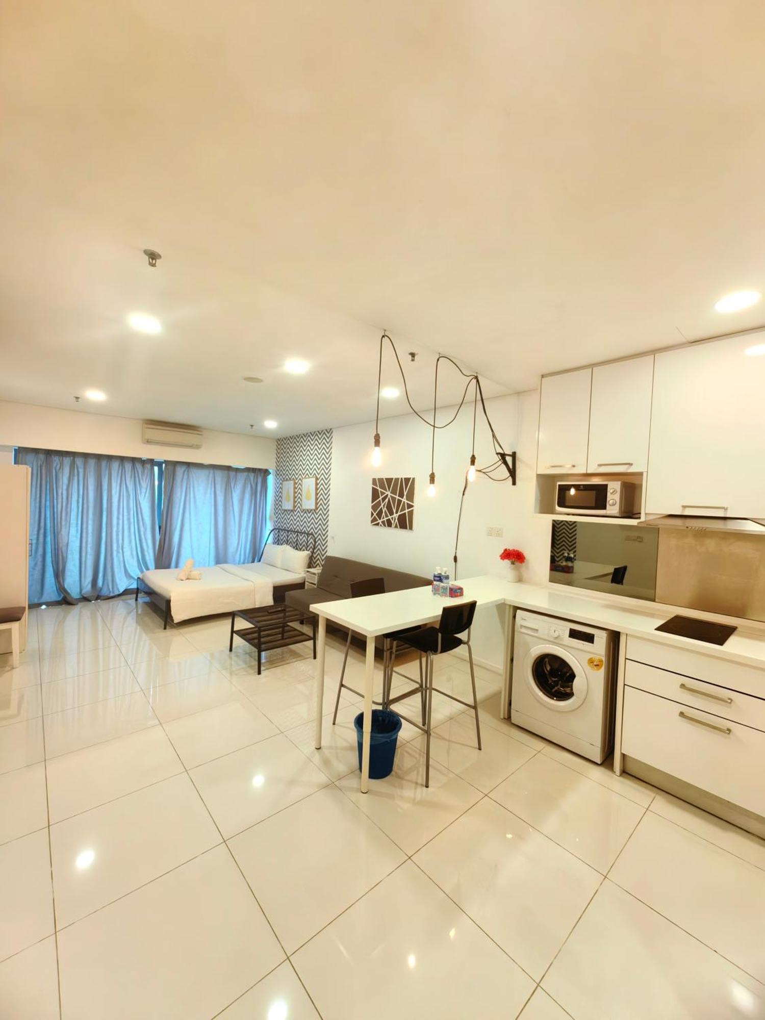 Summer Suites By Moon Orchid Kuala Lumpur Esterno foto